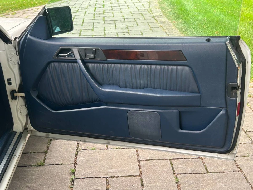 1995 Mercedes-Benz W124 E-Class - Image 8 of 8