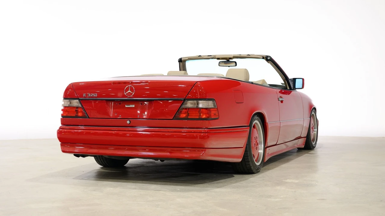 1995 Mercedes-Benz W124 E-Class - Image 17 of 31