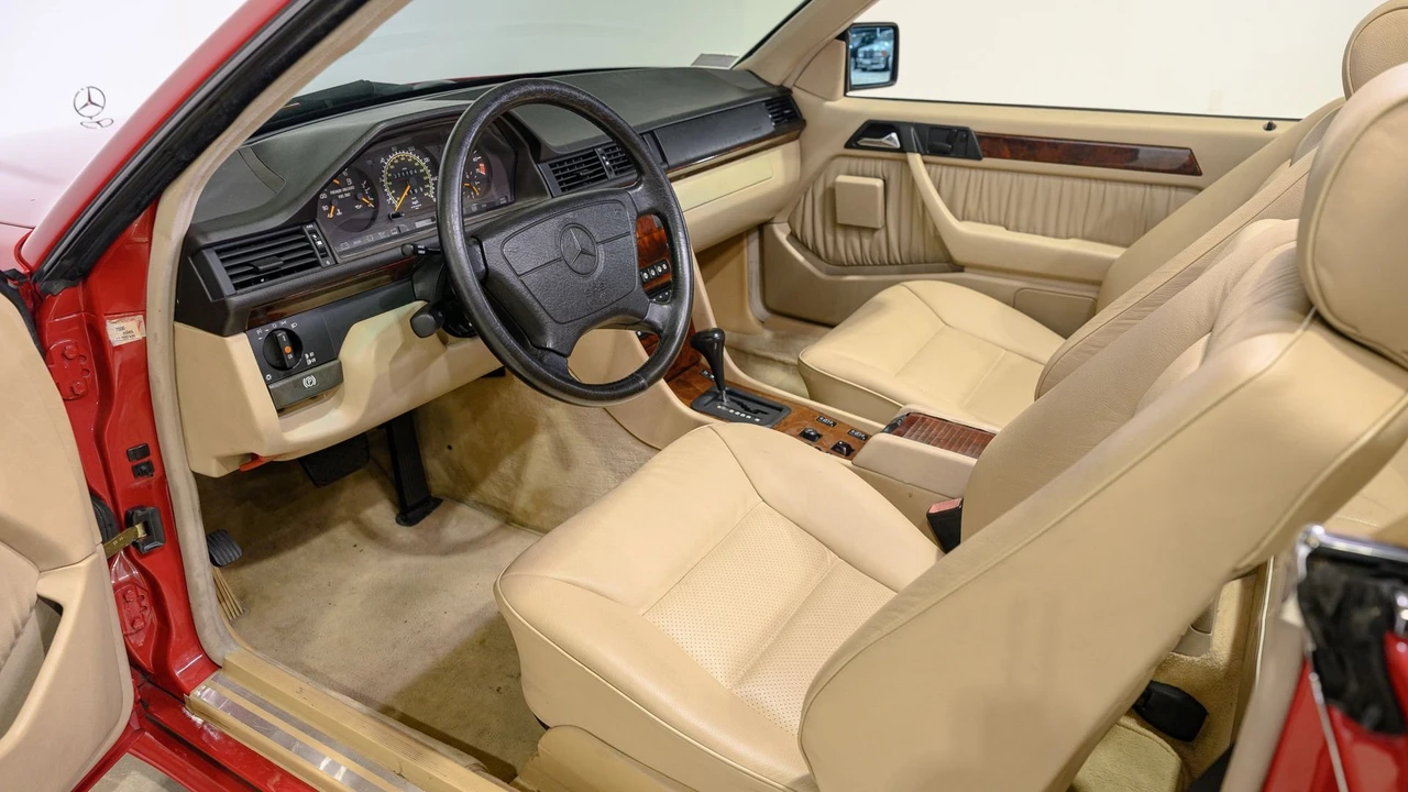 1995 Mercedes-Benz W124 E-Class - Image 9 of 31