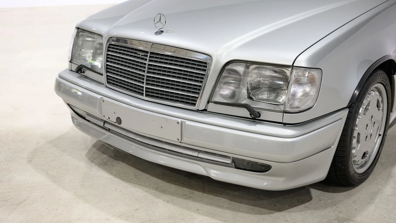 1995 Mercedes-Benz W124 E-Class - Image 15 of 31
