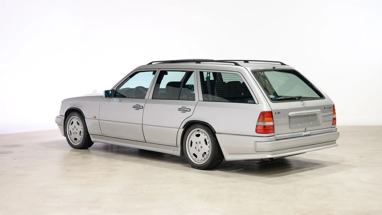 1995 Mercedes-Benz W124 E-Class - Image 23 of 31