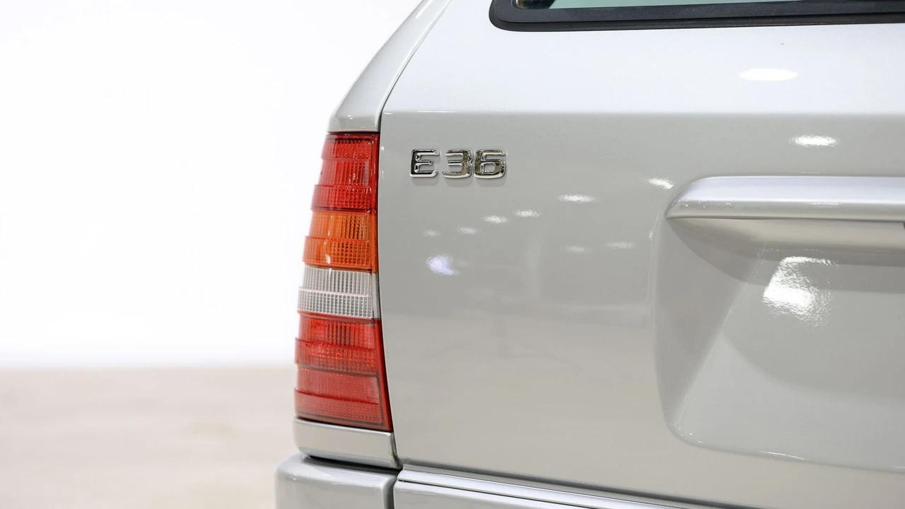 1995 Mercedes-Benz W124 E-Class - Image 31 of 31