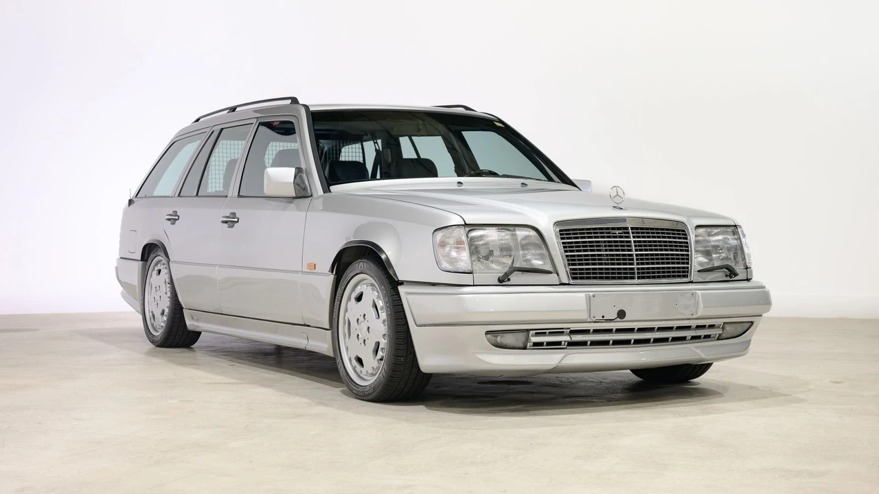 1995 Mercedes-Benz W124 E-Class - Image 12 of 31