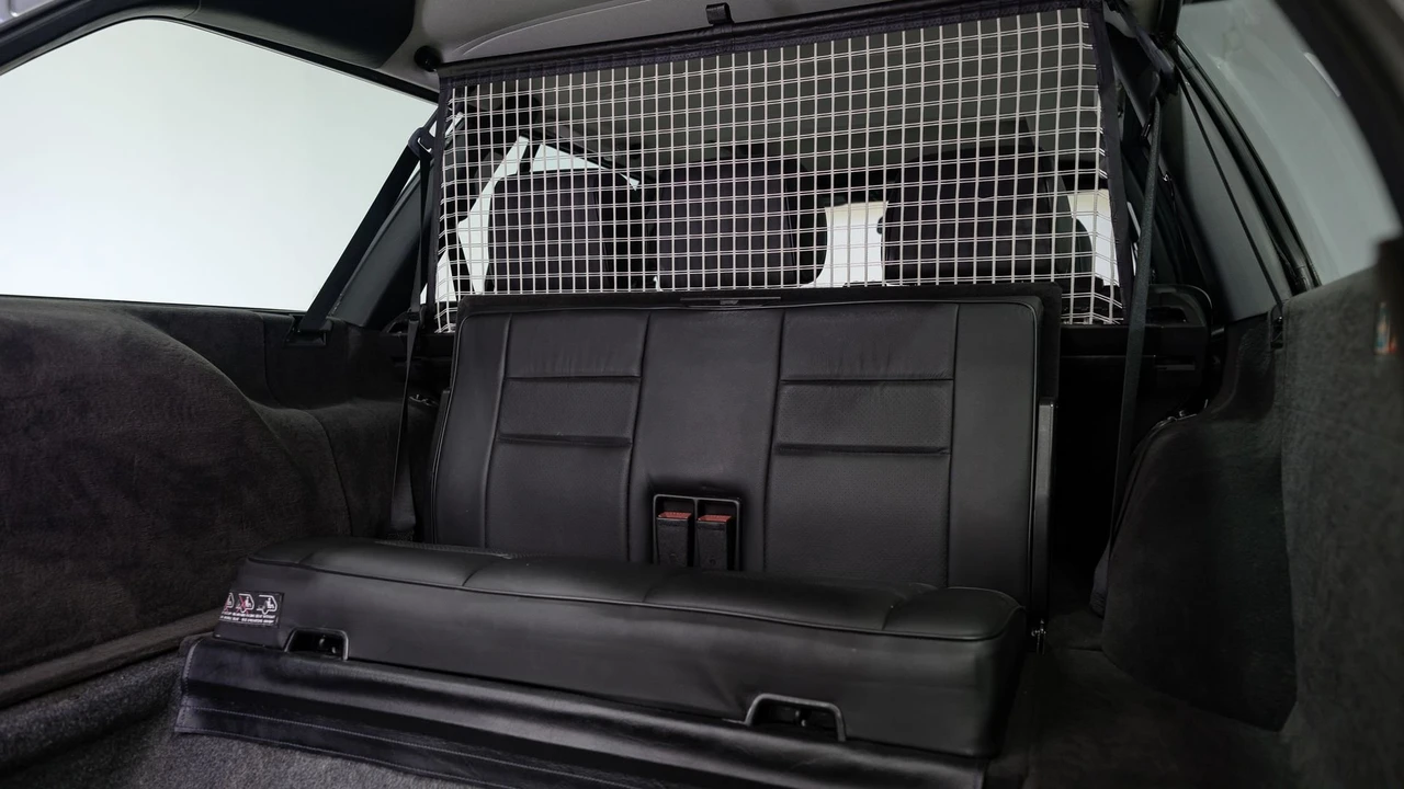 1995 Mercedes-Benz W124 E-Class - Image 9 of 31