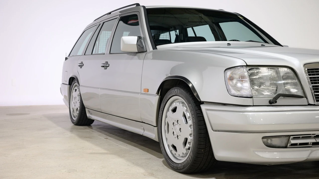 1995 Mercedes-Benz W124 E-Class - Image 19 of 31