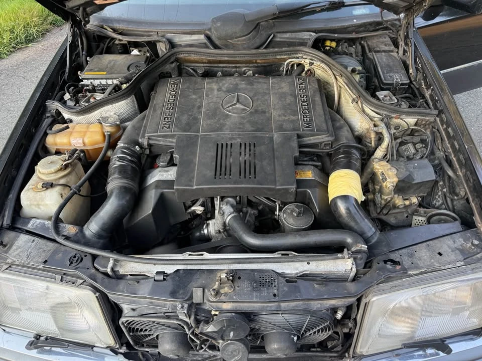 1995 Mercedes-Benz W124 E-Class - Image 19 of 20