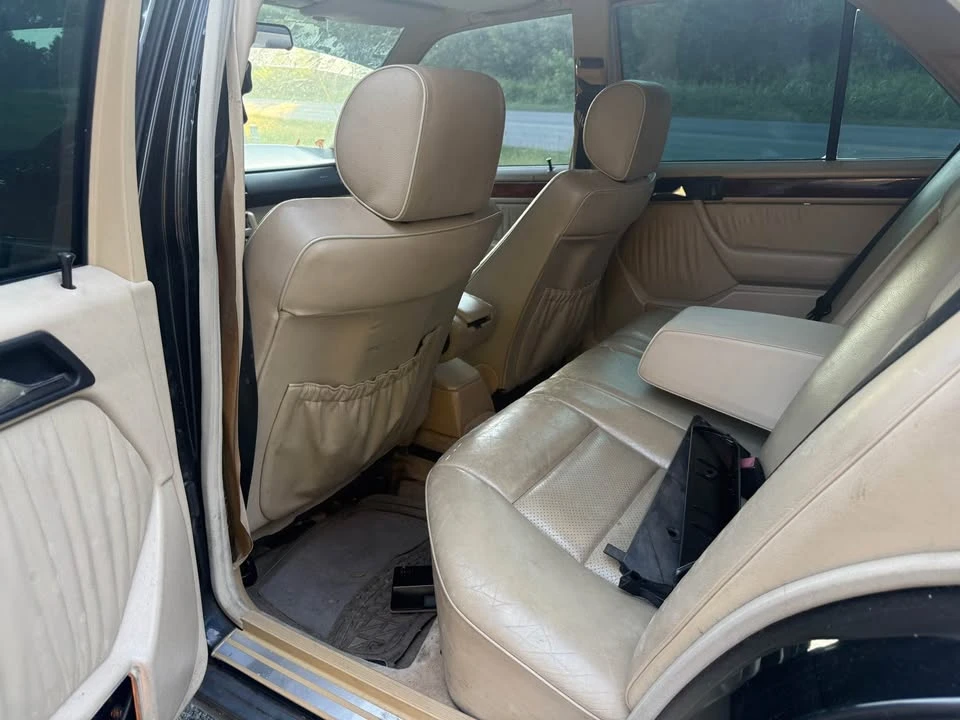 1995 Mercedes-Benz W124 E-Class - Image 9 of 20