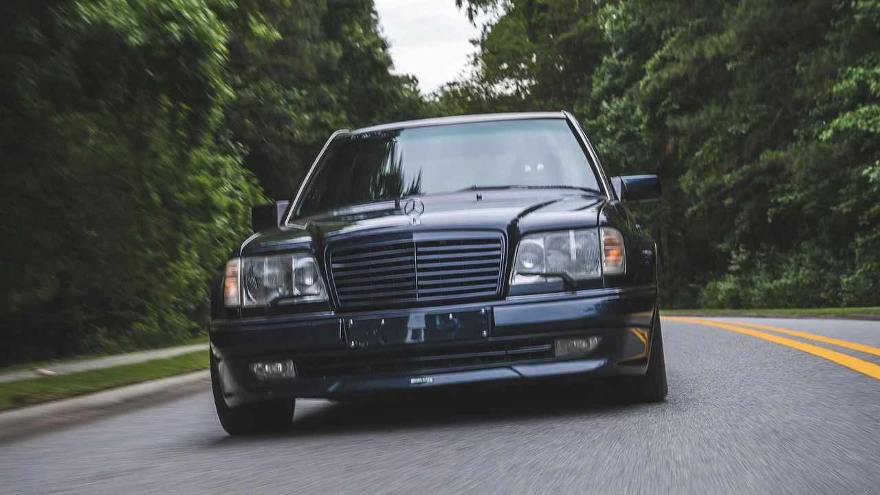 1995 Mercedes-Benz W124 E-Class - Image 29 of 31