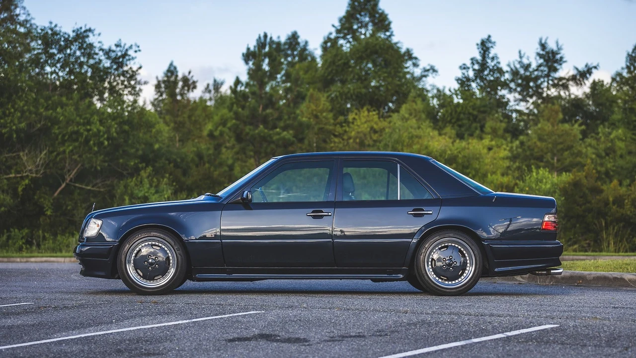 1995 Mercedes-Benz W124 E-Class - Image 15 of 31