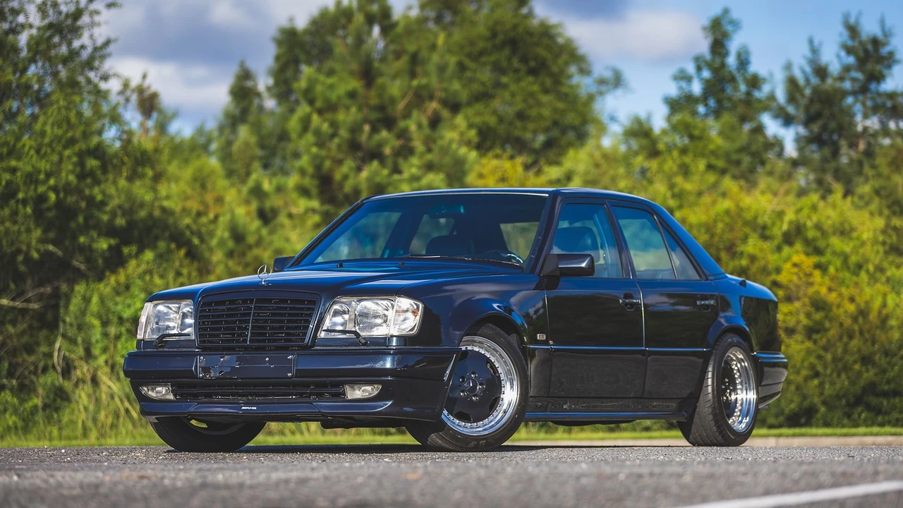 1995 Mercedes-Benz W124 E-Class - Image 12 of 31