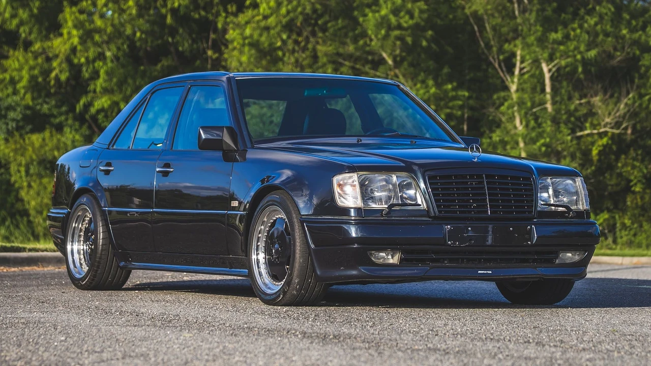 1995 Mercedes-Benz W124 E-Class - Image 13 of 31