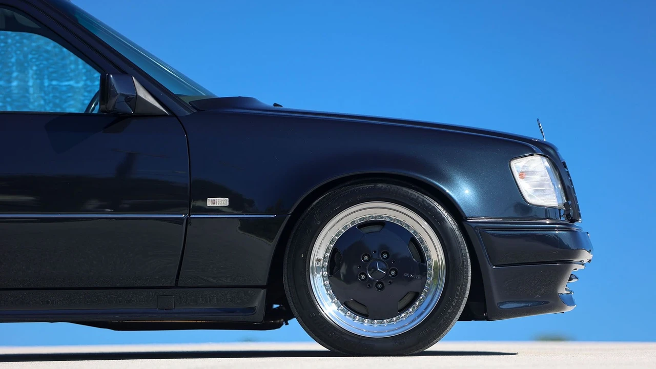 1995 Mercedes-Benz 500E & E500 - Image 10 of 31