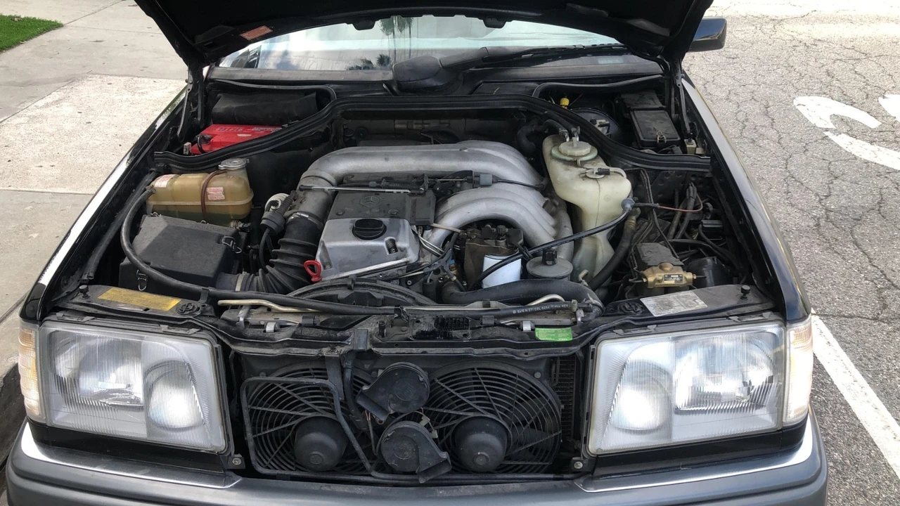 1995 Mercedes-Benz W124 E-Class - Image 9 of 9