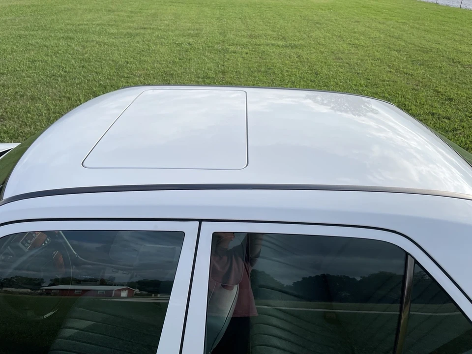 1995 Mercedes-Benz W124 E-Class - Image 8 of 19