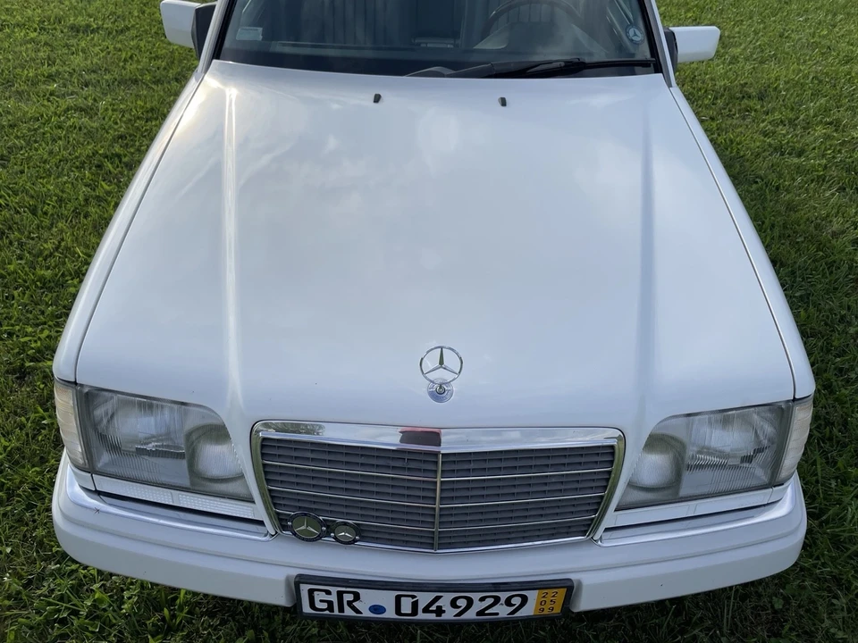 1995 Mercedes-Benz W124 E-Class - Image 7 of 19