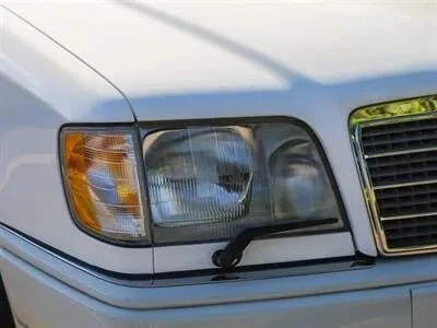 1995 Mercedes-Benz W124 E-Class - Image 12 of 21