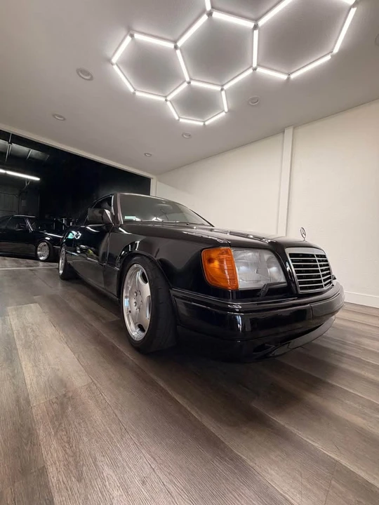 1995 Mercedes-Benz W124 E-Class - Image 5 of 18