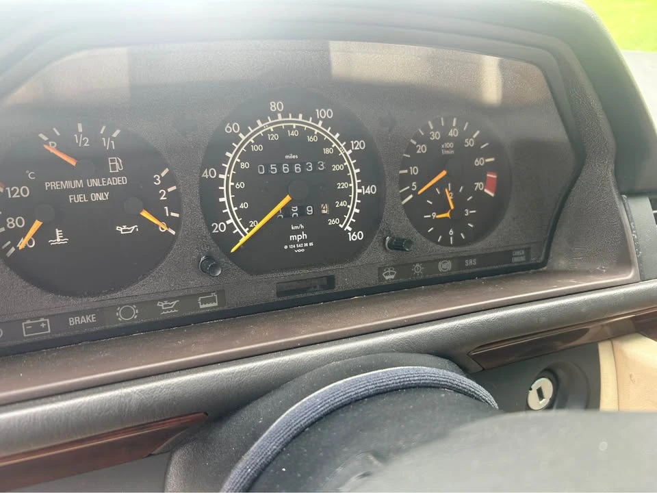 1995 Mercedes-Benz W124 E-Class - Image 2 of 19