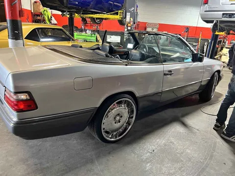 1995 Mercedes-Benz E-Class E 320 Cabriolet 2D