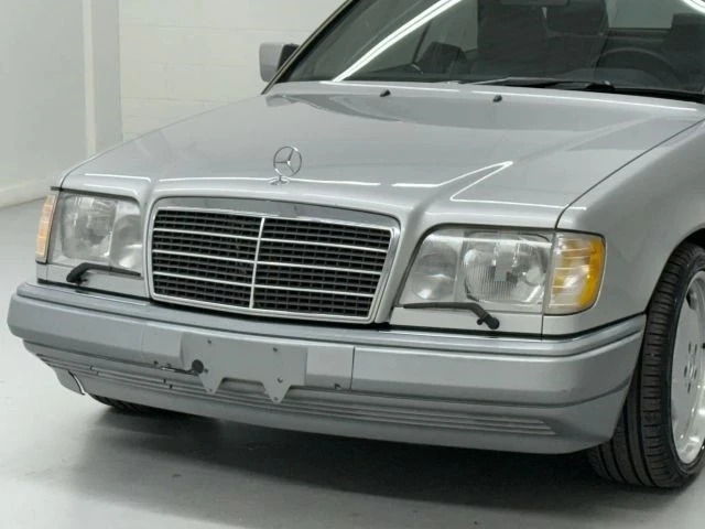 1995 Mercedes-Benz W124 E-Class - Image 10 of 12