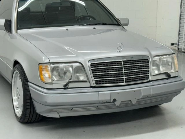 1995 Mercedes-Benz W124 E-Class - Image 11 of 12