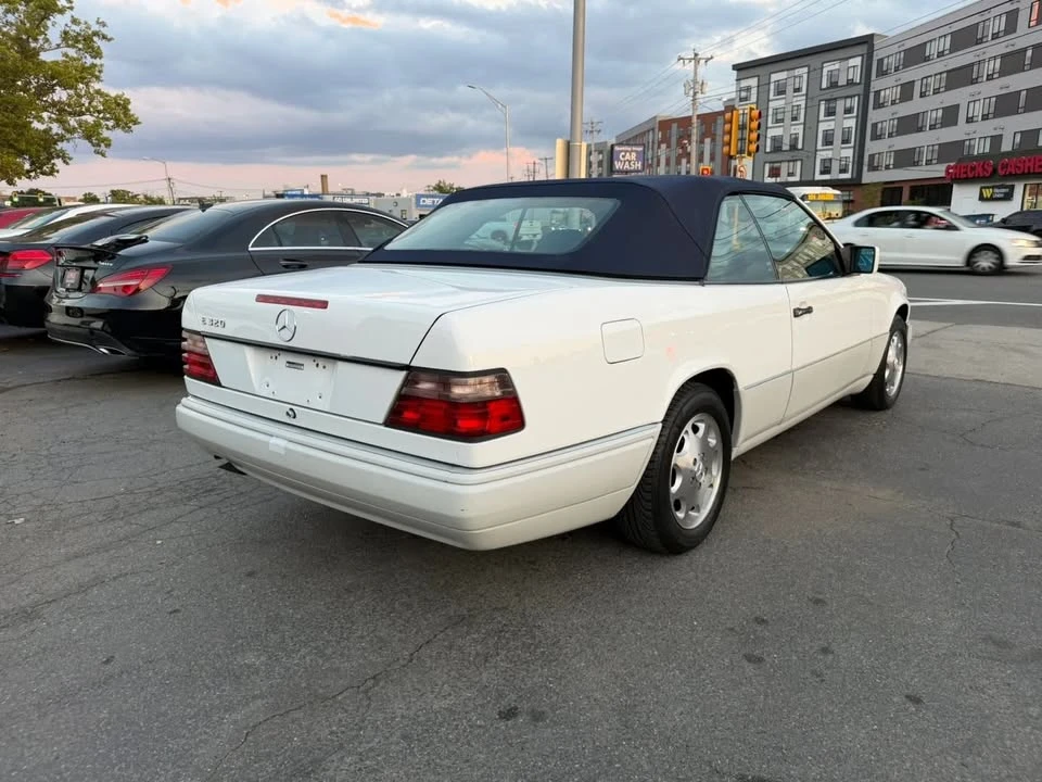 1995 Mercedes-Benz W124 E-Class - Image 4 of 19