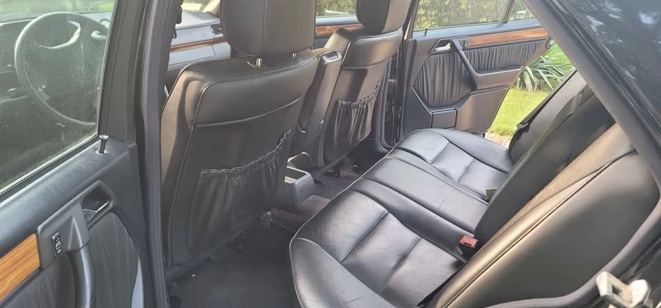 1995 Mercedes-Benz W124 E-Class - Image 5 of 15