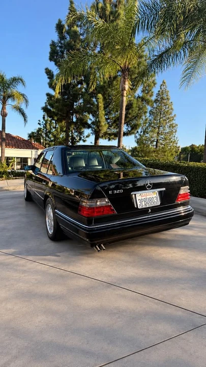 1995 Mercedes-Benz W124 E-Class - Image 6 of 15