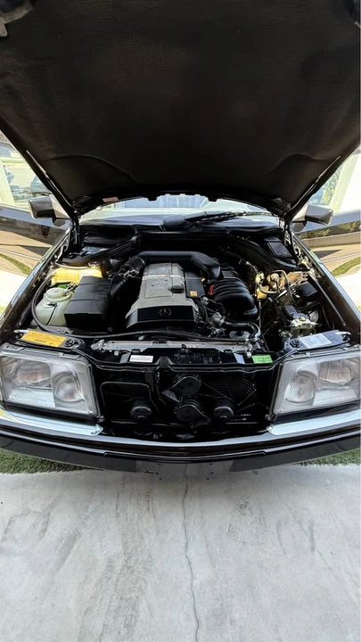 1995 Mercedes-Benz W124 E-Class - Image 11 of 15