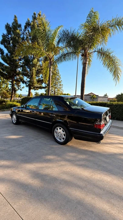1995 Mercedes-Benz W124 E-Class - Image 5 of 15