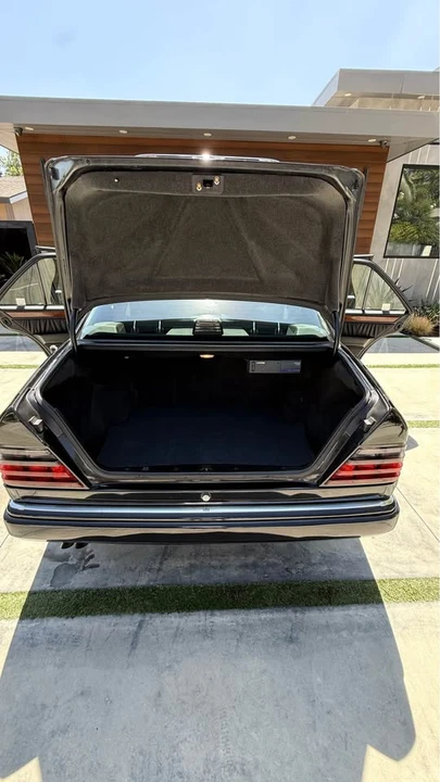 1995 Mercedes-Benz W124 E-Class - Image 8 of 15