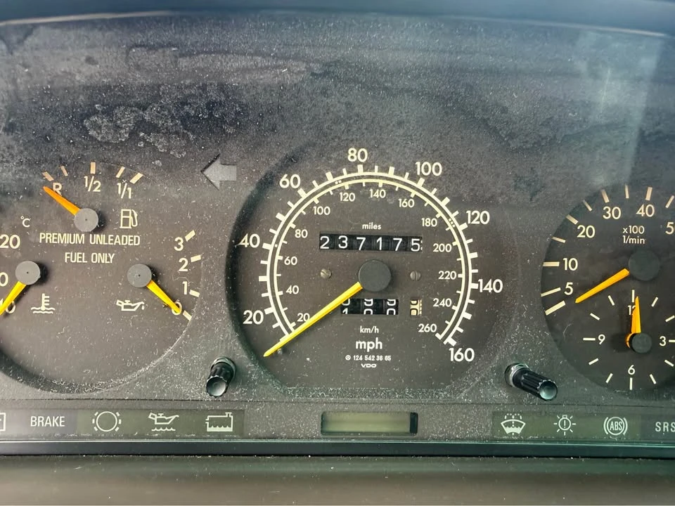 1995 Mercedes-Benz W124 E-Class - Image 9 of 9