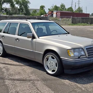 1995 Mercedes-Benz E-Class E 320 Wagon 4D