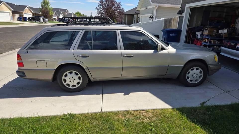 1995 Mercedes-Benz W124 E-Class - Image 5 of 11
