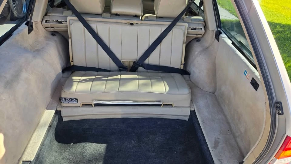 1995 Mercedes-Benz W124 E-Class - Image 11 of 11