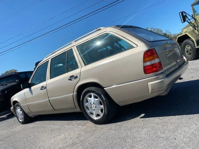 1995 Mercedes-Benz W124 E-Class - Image 5 of 21