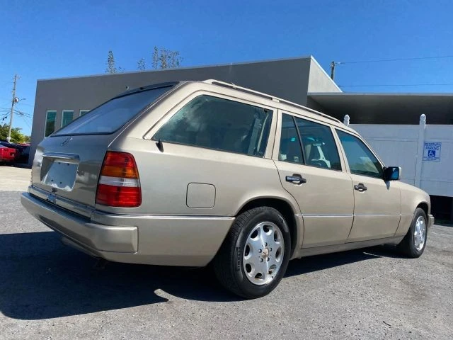 1995 Mercedes-Benz W124 E-Class - Image 2 of 21