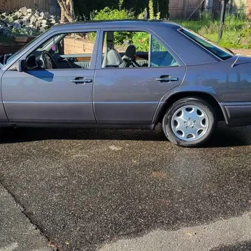 1995 Mercedes-Benz E-Class