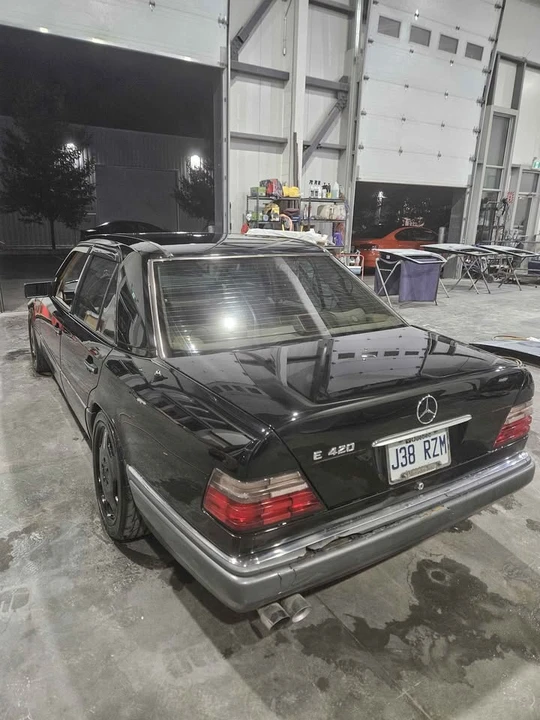 1995 Mercedes-Benz W124 E-Class - Image 3 of 10