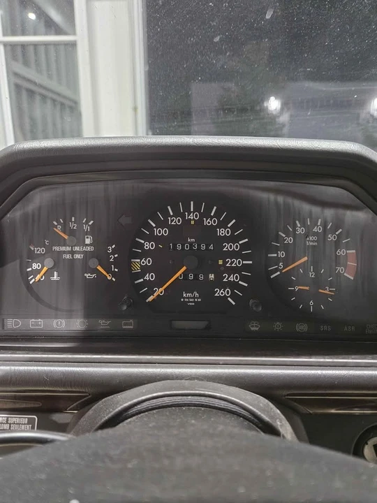 1995 Mercedes-Benz W124 E-Class - Image 6 of 10
