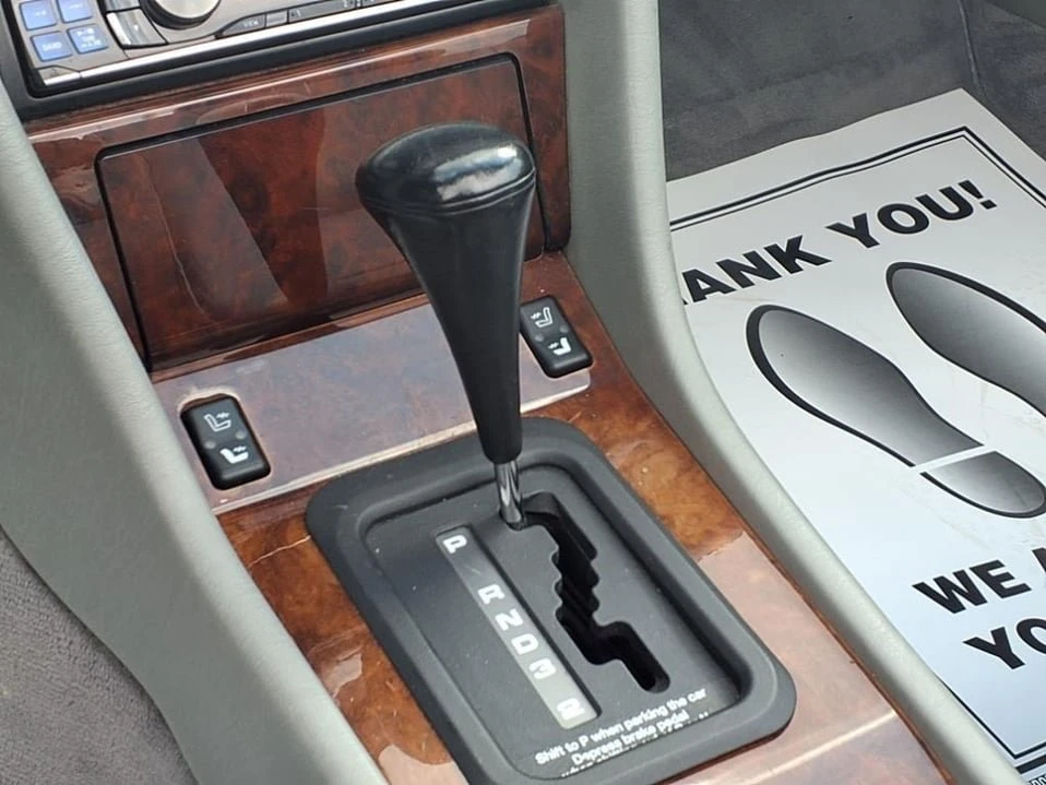 1995 Mercedes-Benz W124 E-Class - Image 14 of 19