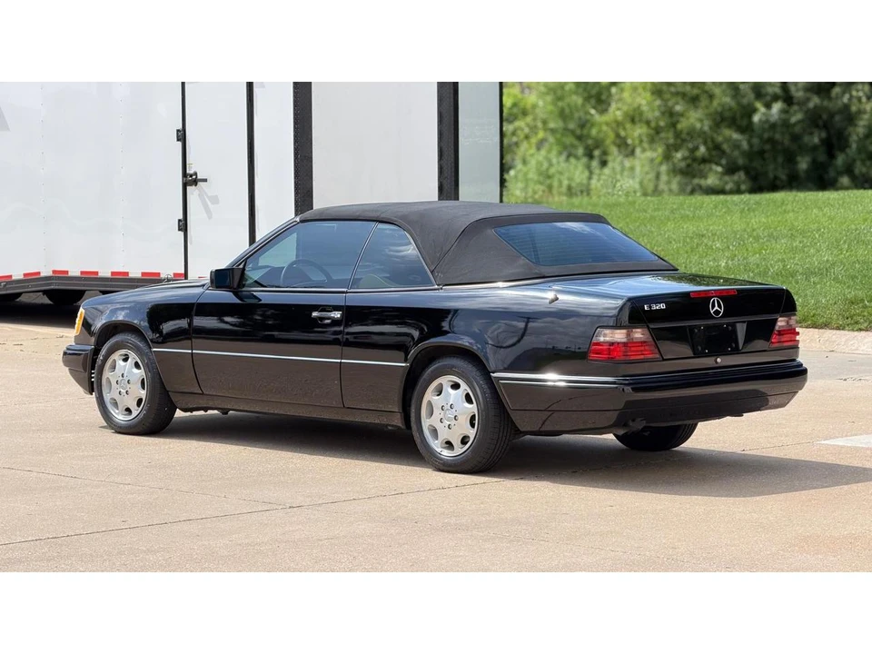 1995 Mercedes-Benz W124 E-Class - Image 10 of 31