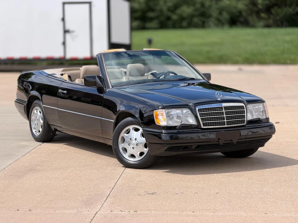 1995 Mercedes-Benz W124 E-Class - Image 23 of 31