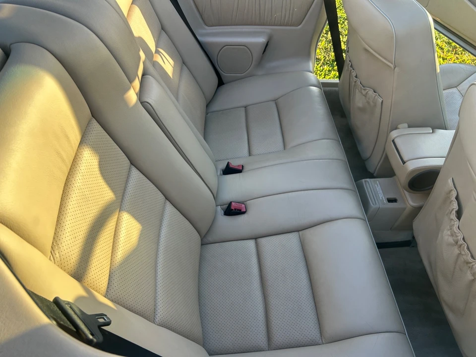 1995 Mercedes-Benz W124 E-Class - Image 16 of 21