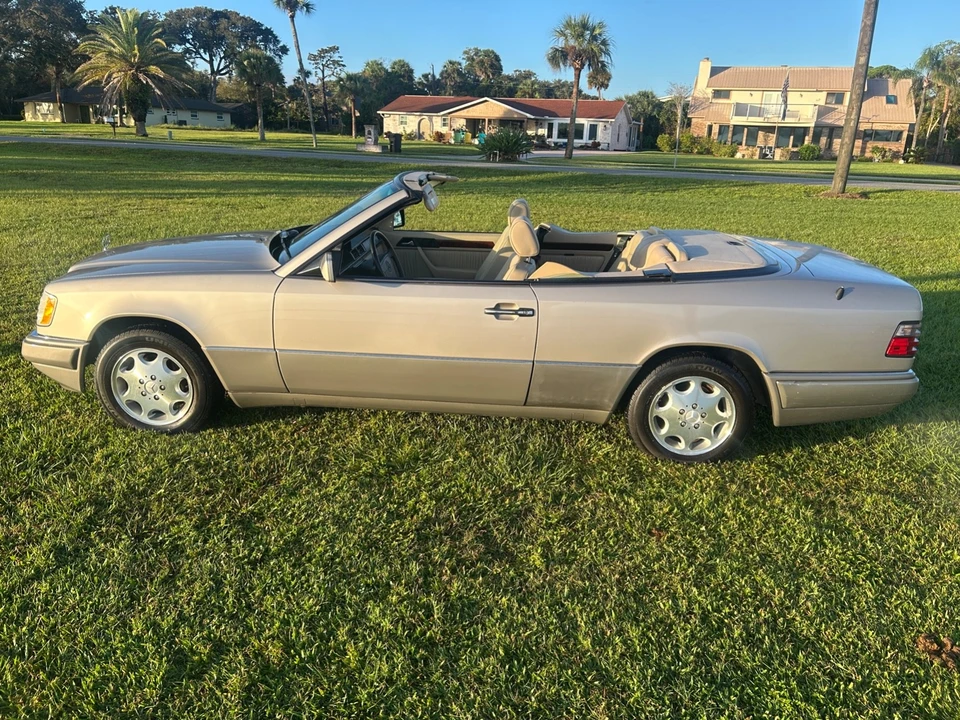 1995 Mercedes-Benz W124 E-Class - Image 10 of 21