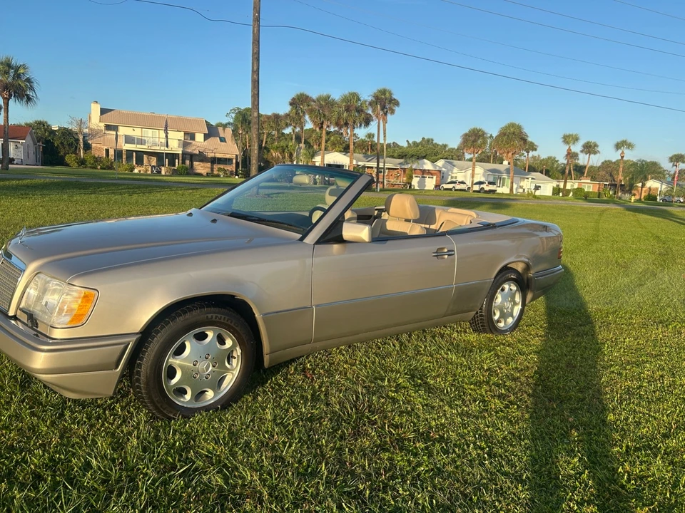 1995 Mercedes-Benz W124 E-Class - Image 2 of 21