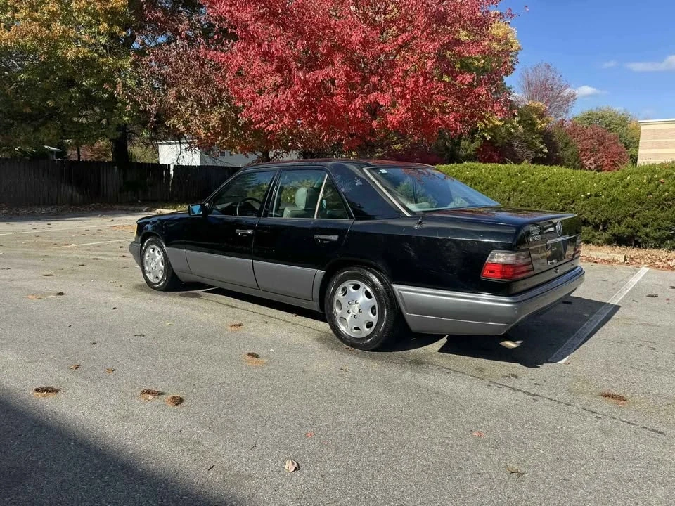 1995 Mercedes-Benz W124 E-Class - Image 4 of 8