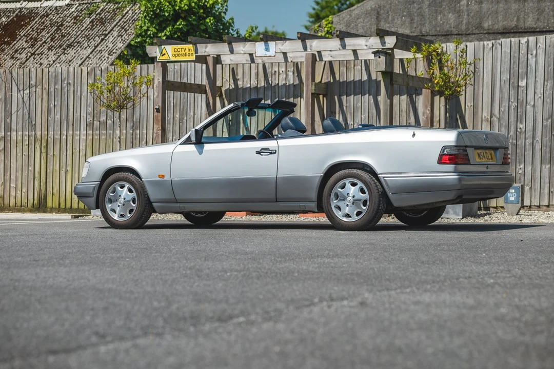 1995 Mercedes-Benz W124 E-Class - Image 18 of 30