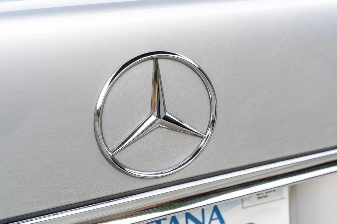 1995 Mercedes-Benz W124 E-Class - Image 25 of 31