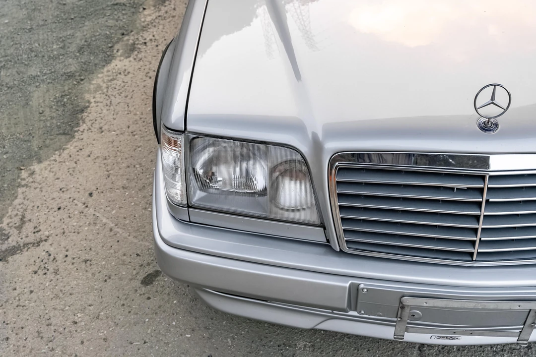 1995 Mercedes-Benz W124 E-Class - Image 13 of 31